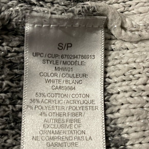 Jordache 3/4 Sleeve Sweater - Picture 8 of 9